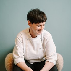 Christine. Die mit dem Brot. Christine, Mitarbeiterin Küche