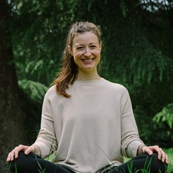 Yogalehrerin Kerstin Kaufmann