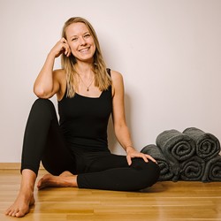 Yogalehrerin Vera Kals